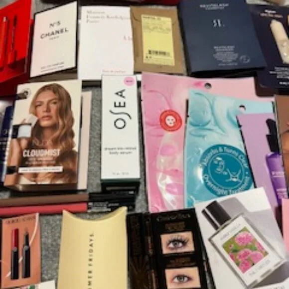 NWT Luxury Beauty Bundle 40+ items inc. Makeup, Fragrance, Skincare, Hair - Picture 1 of 7